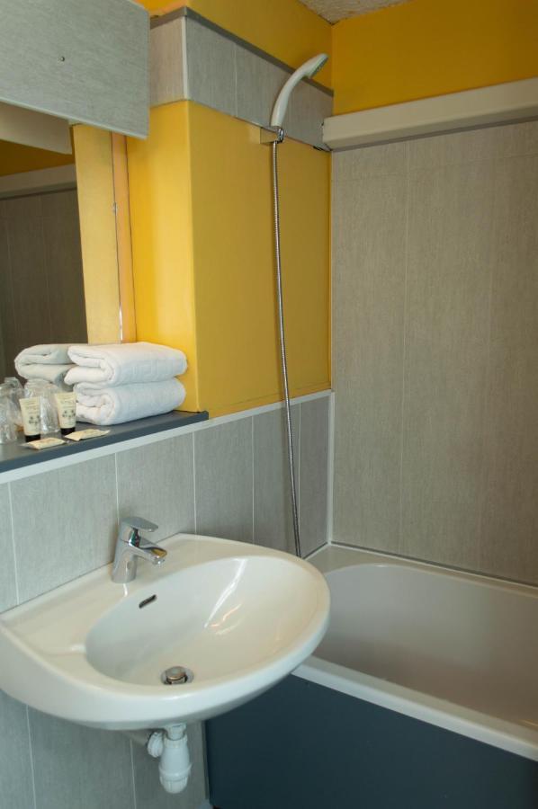 Hotel Les Tourrades Cannes Esterno foto