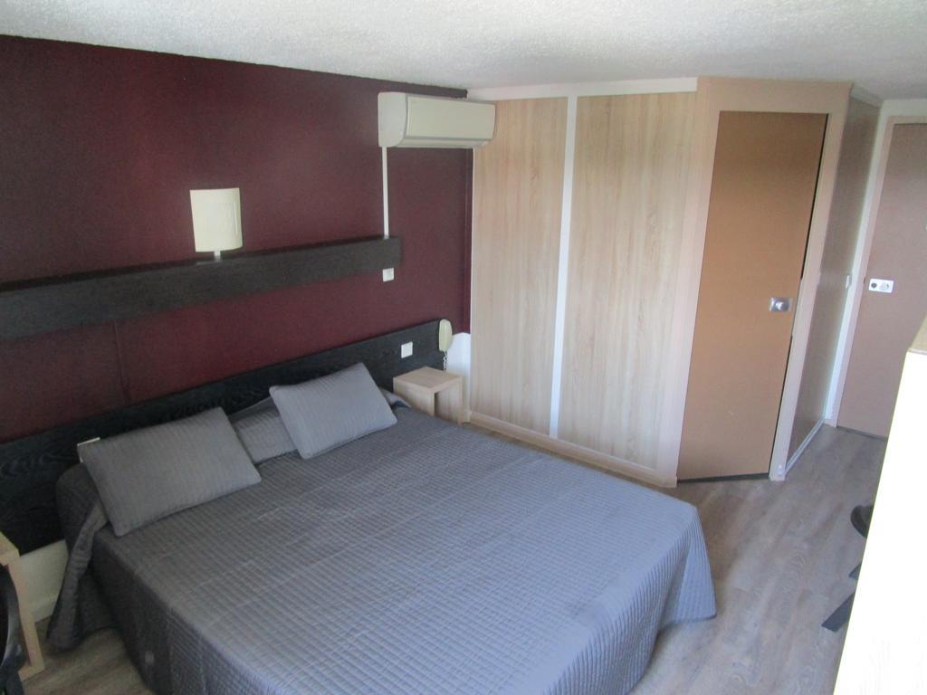 Hotel Les Tourrades Cannes Esterno foto