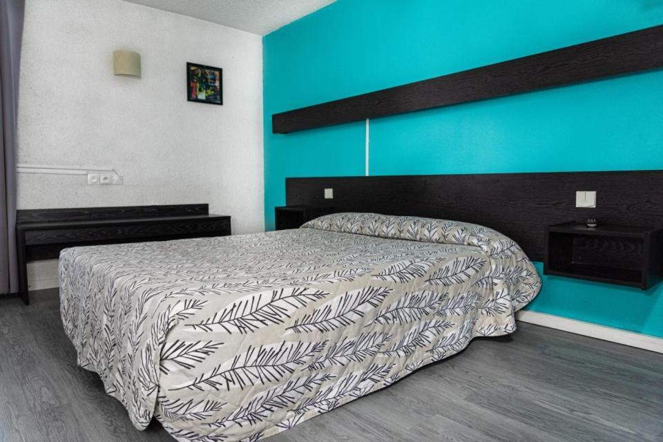 Hotel Les Tourrades Cannes Esterno foto