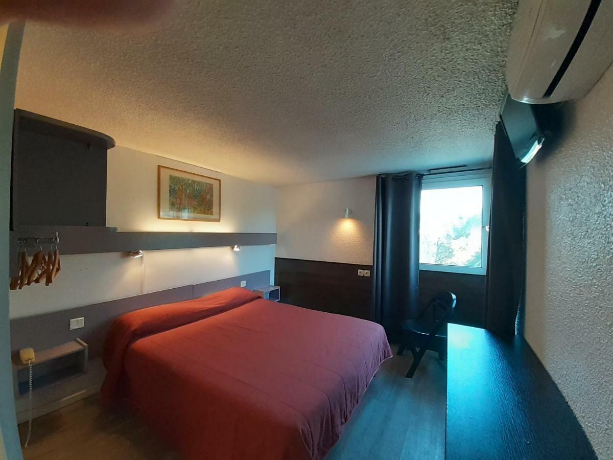 Hotel Les Tourrades Cannes Esterno foto